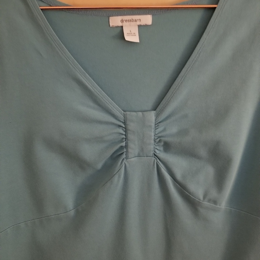 Dressbarn Short Sleeves Vneck  Top - Picture 2 of 6